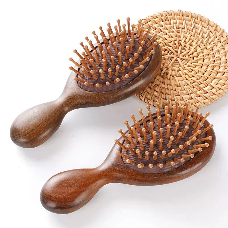 Dark Sandalwood Travel Size Brush