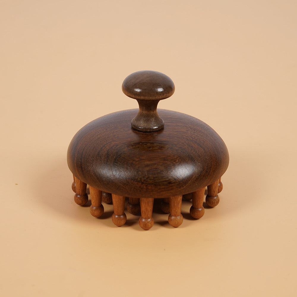 Dark Sandalwood Round Scalp Massager 28 teeth