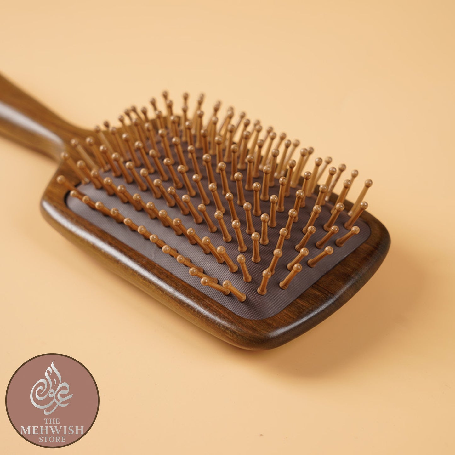 Dark sandalwood Square Brush
