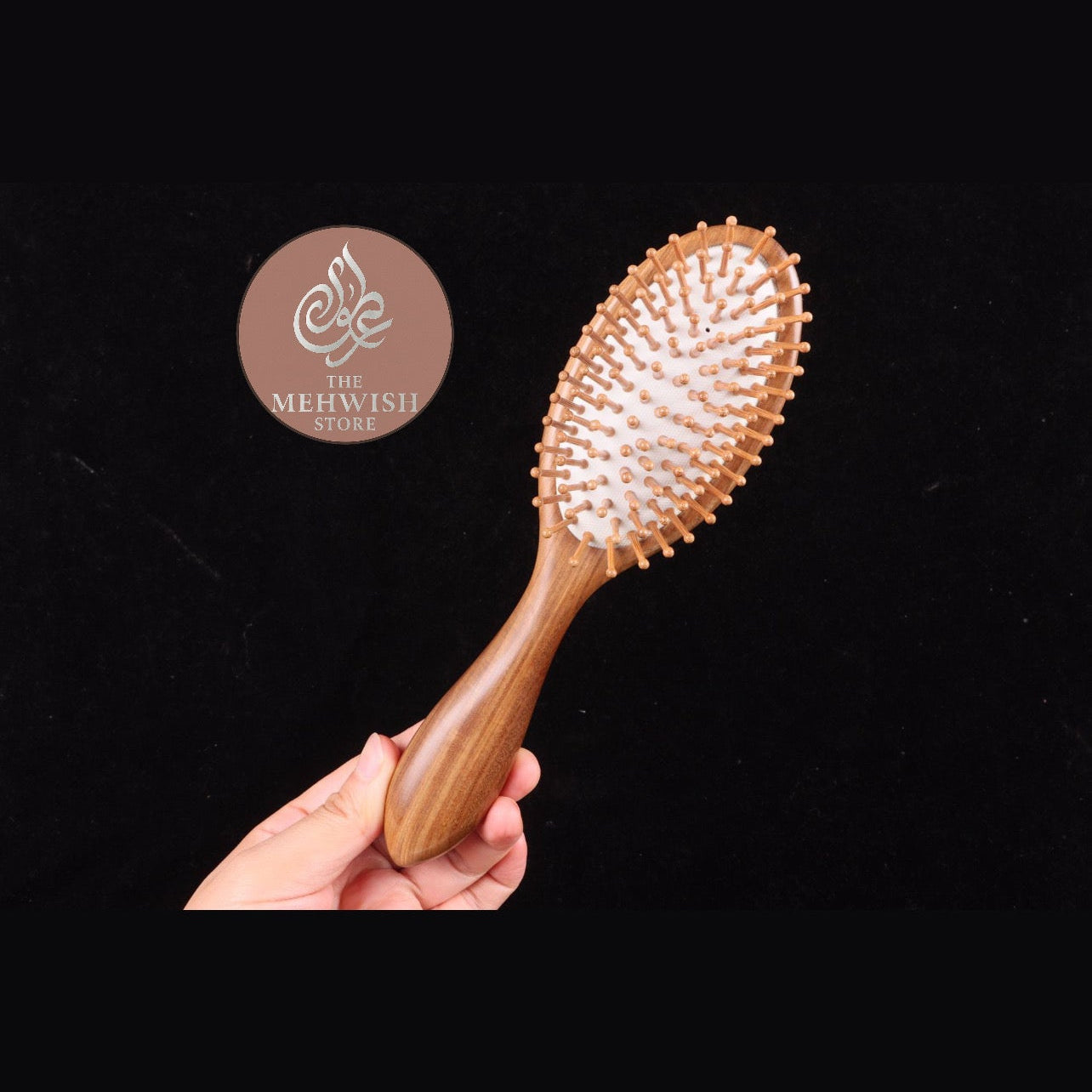 Golden Sandalwood Round Brush